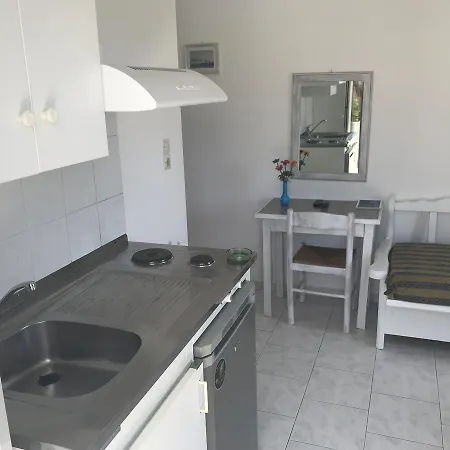 Guest house Katerina & 3*